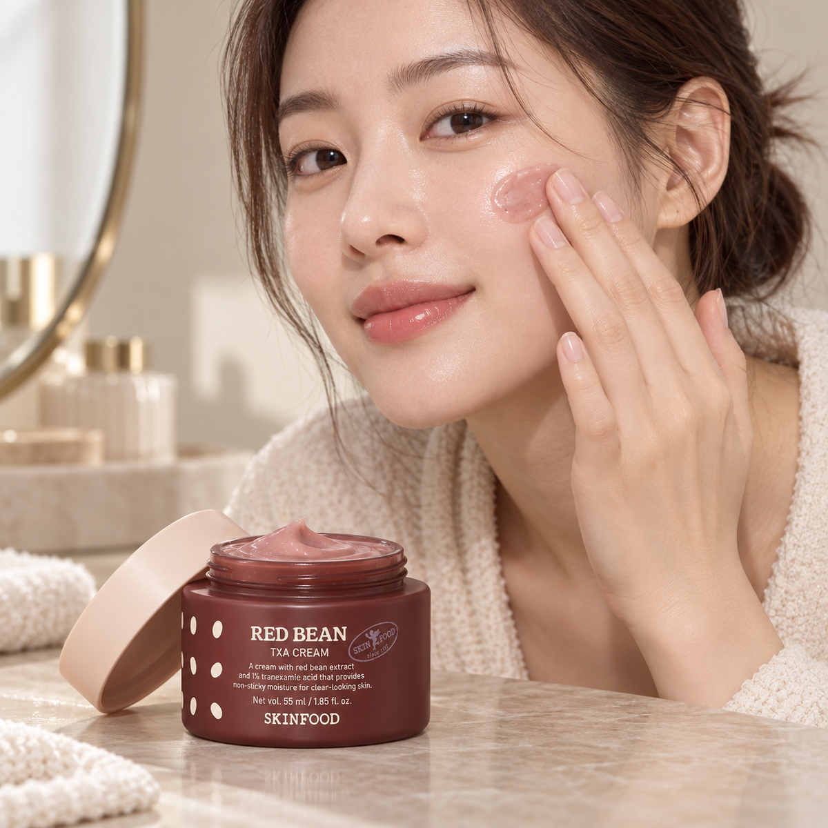 SKINFOOD — Crema de judía roja y TXA · 55 ml