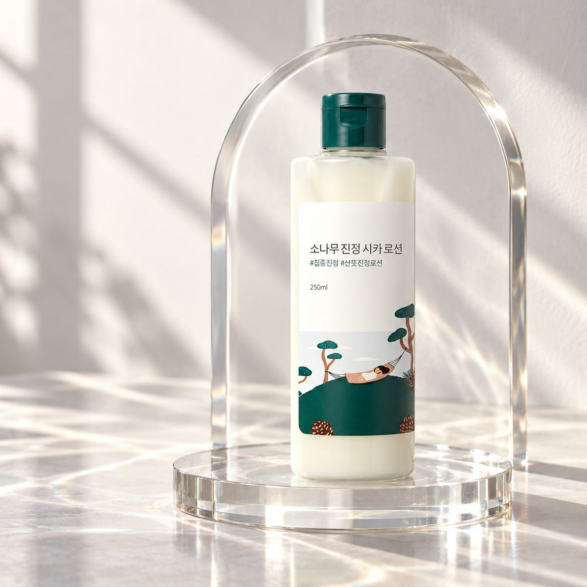 ROUND LAB — Loción calmante con pino y centella · 250 ml