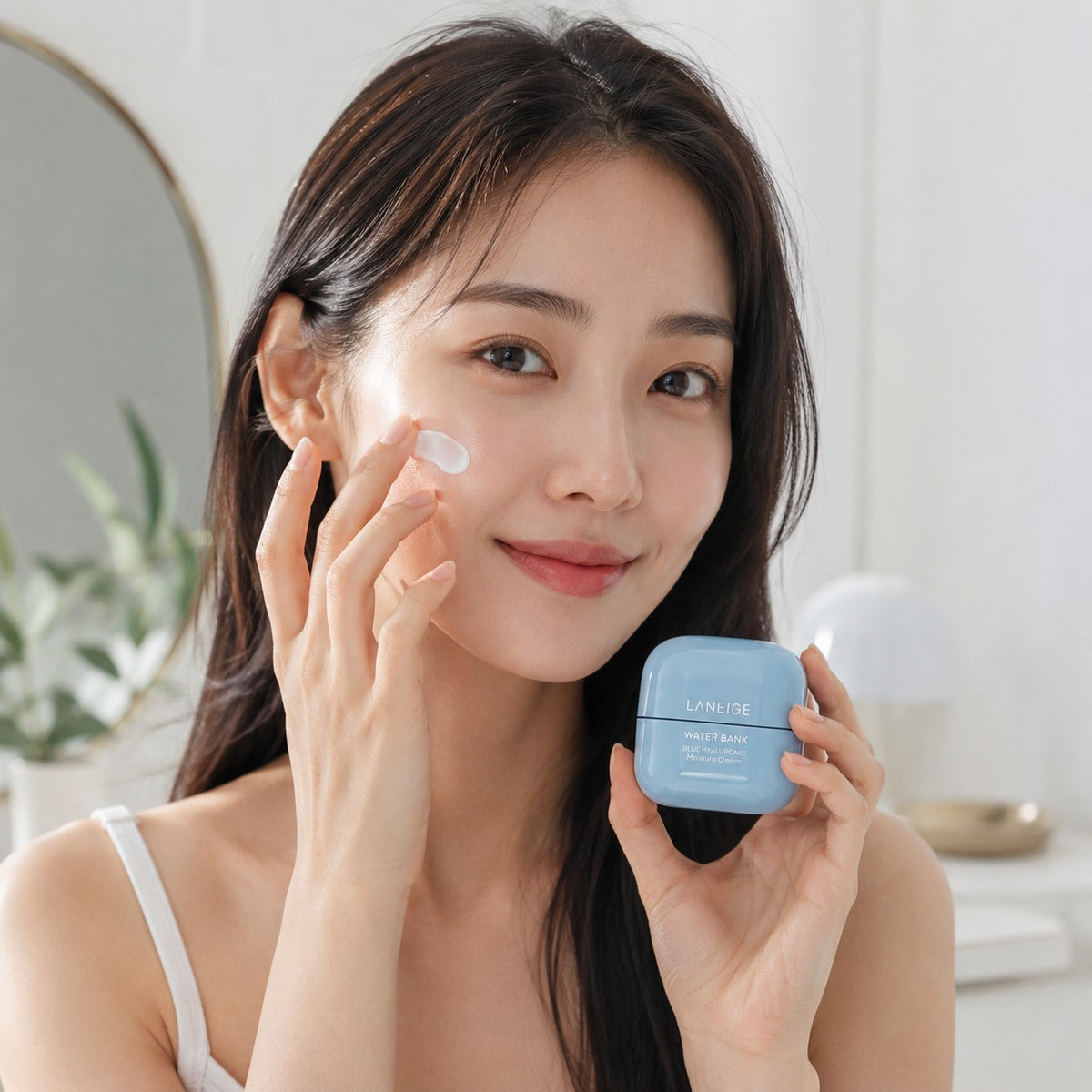 LANEIGE — Nueva crema hidratante Water Bank con ácido hialurónico azul · 50 ml